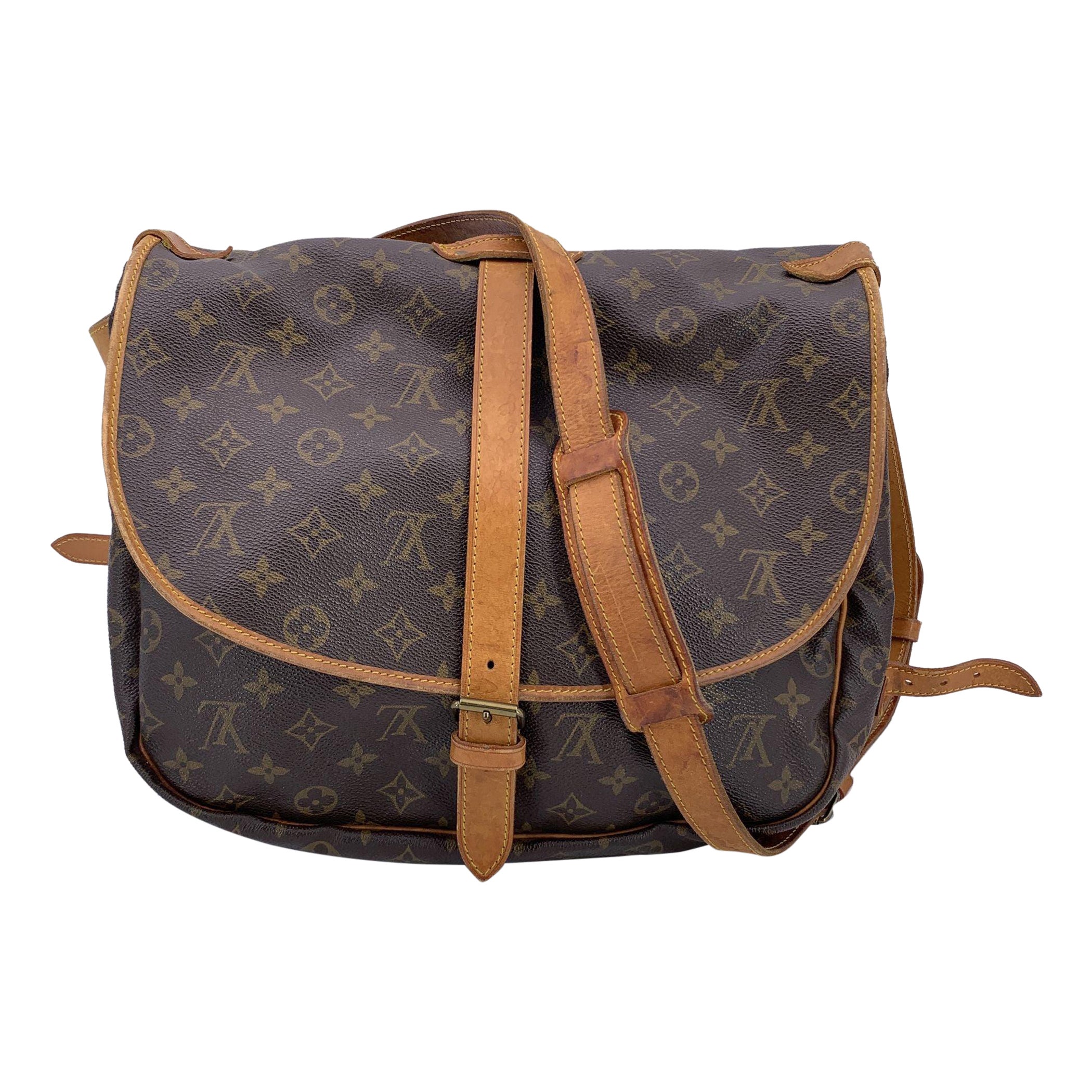 Louis Vuitton Vintage Monogram Canvas Saumur 35 Crossbody Bag For Sale