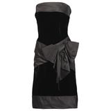 Bill Blass, abito da cocktail vintage in velluto nero e taffetà senza spalline