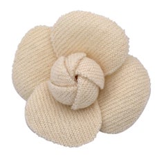 Chanel Vintage Beige Tweed Flower Brooch Pin Camelia Camellia