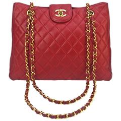 Vintage Chanel Classic Red Quilted Lambskin Leather Gold Chain Strap Shoulder Bag