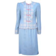 C.1980 Oscar de la Renta Baby Blue Linen Skirt Suit With Pastel Embroidery