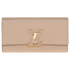 Brand New Louis Vuitton Capucines GM Wallet in beige Taurillon leather