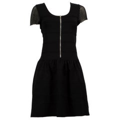 Maje Schwarzer Rücken Mesh Panel Zip Front Minikleid Größe L