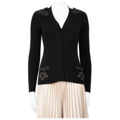Prada Schwarze Wollstrickjacke mit Paillettenbesatz und Schultern Größe XS