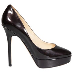 Jimmy Choo Bombas de plataforma de charol marrón metalizado Talla IT 35.5