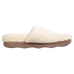Chloé Beige gewelltes Leder mit Shearlingbesatz Slides Größe IT 41