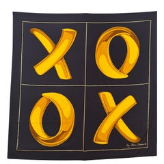 Paloma Picasso Pañuelo de seda negro y dorado "XOXO" Italia