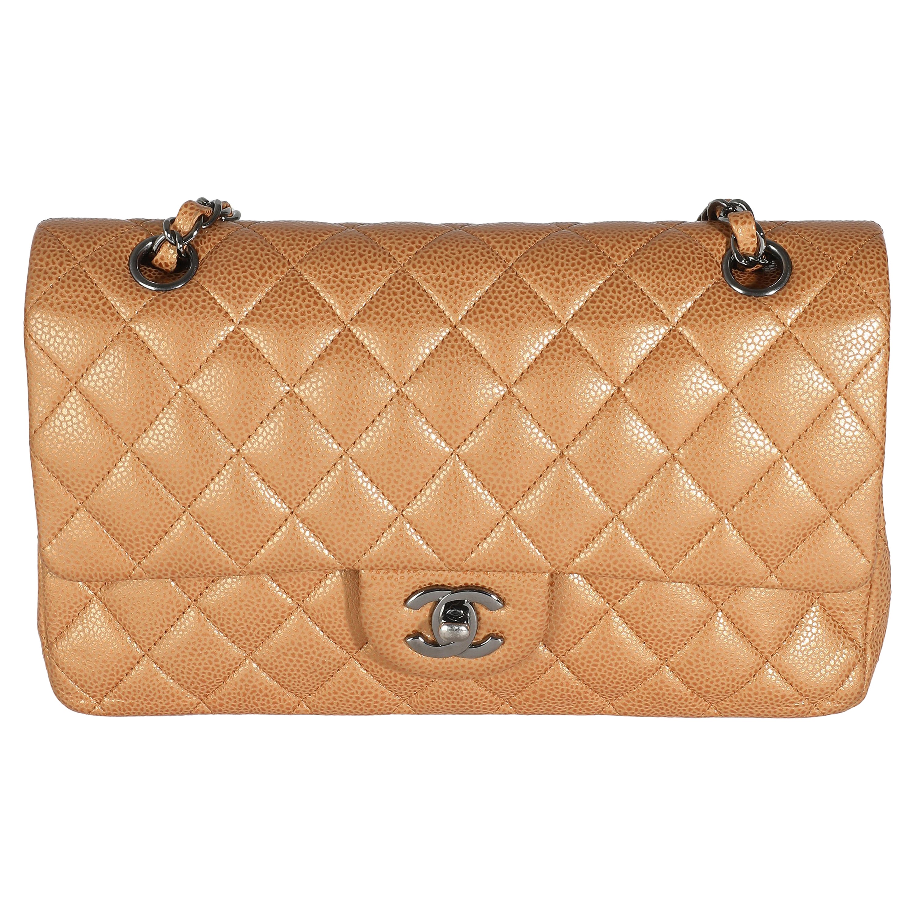 Bolso Chanel Bronce Oro Acolchado Clásico Mediano Doble Solapa en venta