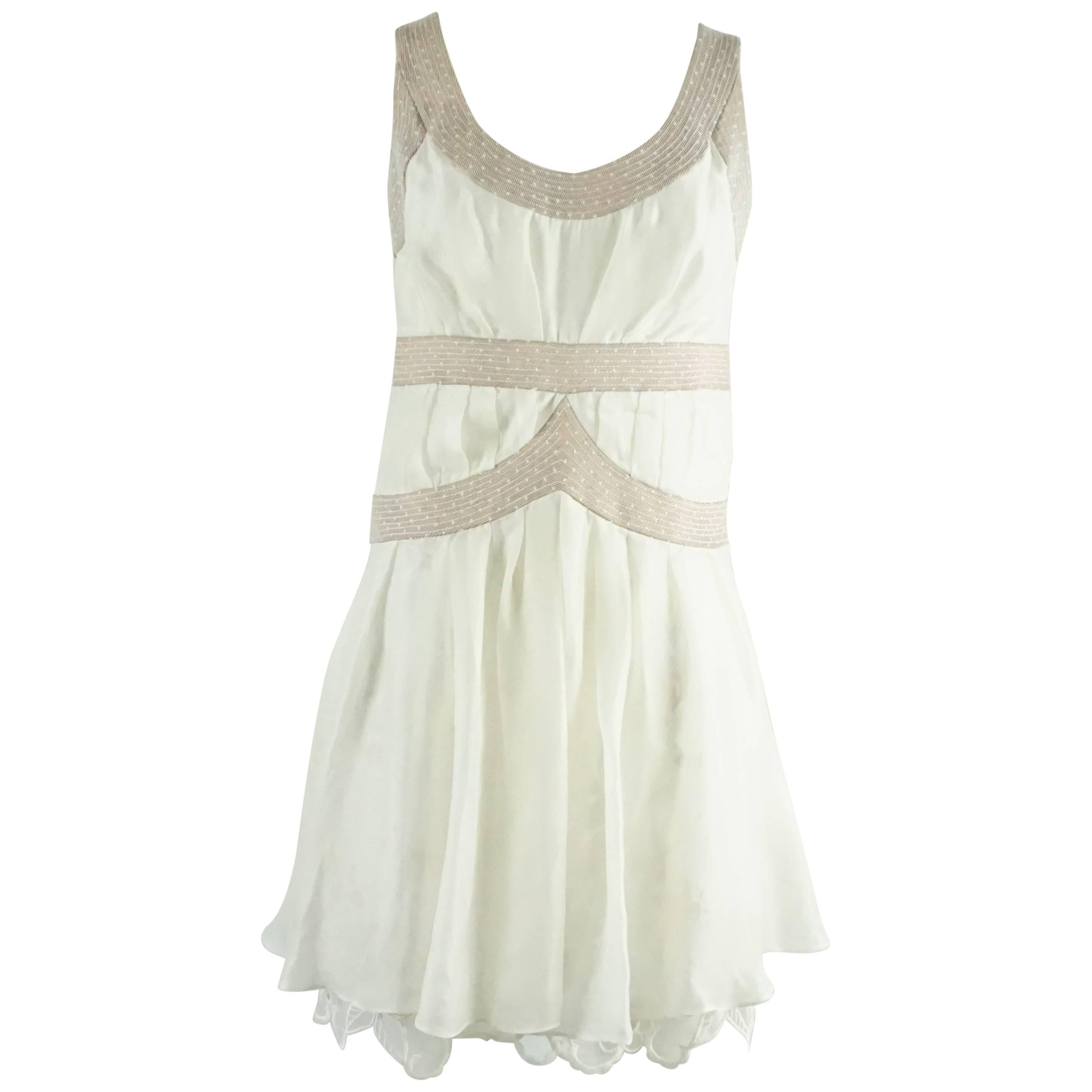 Nina Ricci Runway Spring 2006 Ivory Cotton and Lace Dress-US Size 6 For Sale