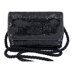 Chanel 1986 Vintage Schwarze Abend-Clutch/Umhängetasche mit Pailletten 68583