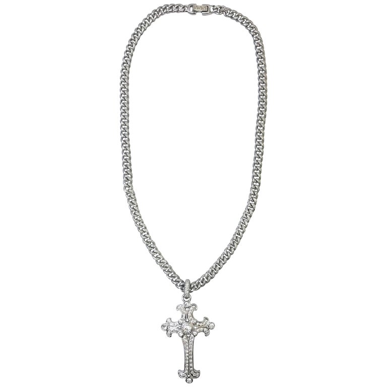 1990s Gianni Versace cross pendant necklace For Sale at 1stDibs | versace  cross necklace