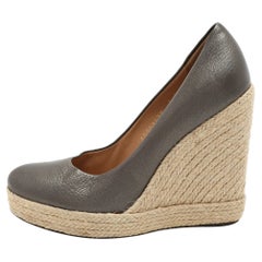 Salvatore Ferragamo escarpins compensés en cuir gris métallisé taille 37,5