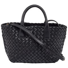 Bottega Veneta - Mini Cabat en cuir Intrecciato noir