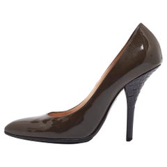 Bottega Veneta Grey Patent Leather Pointed Toe Pumps Size 38.5