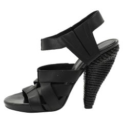 Bottega Veneta Sandales à lanières en cuir noir Taille 36.5