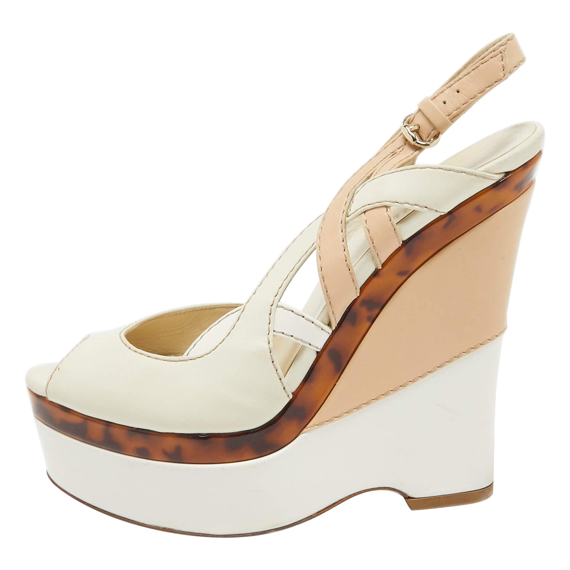 Gucci - Sandales compensées à découpes en cuir blanc/beige, taille 40,5