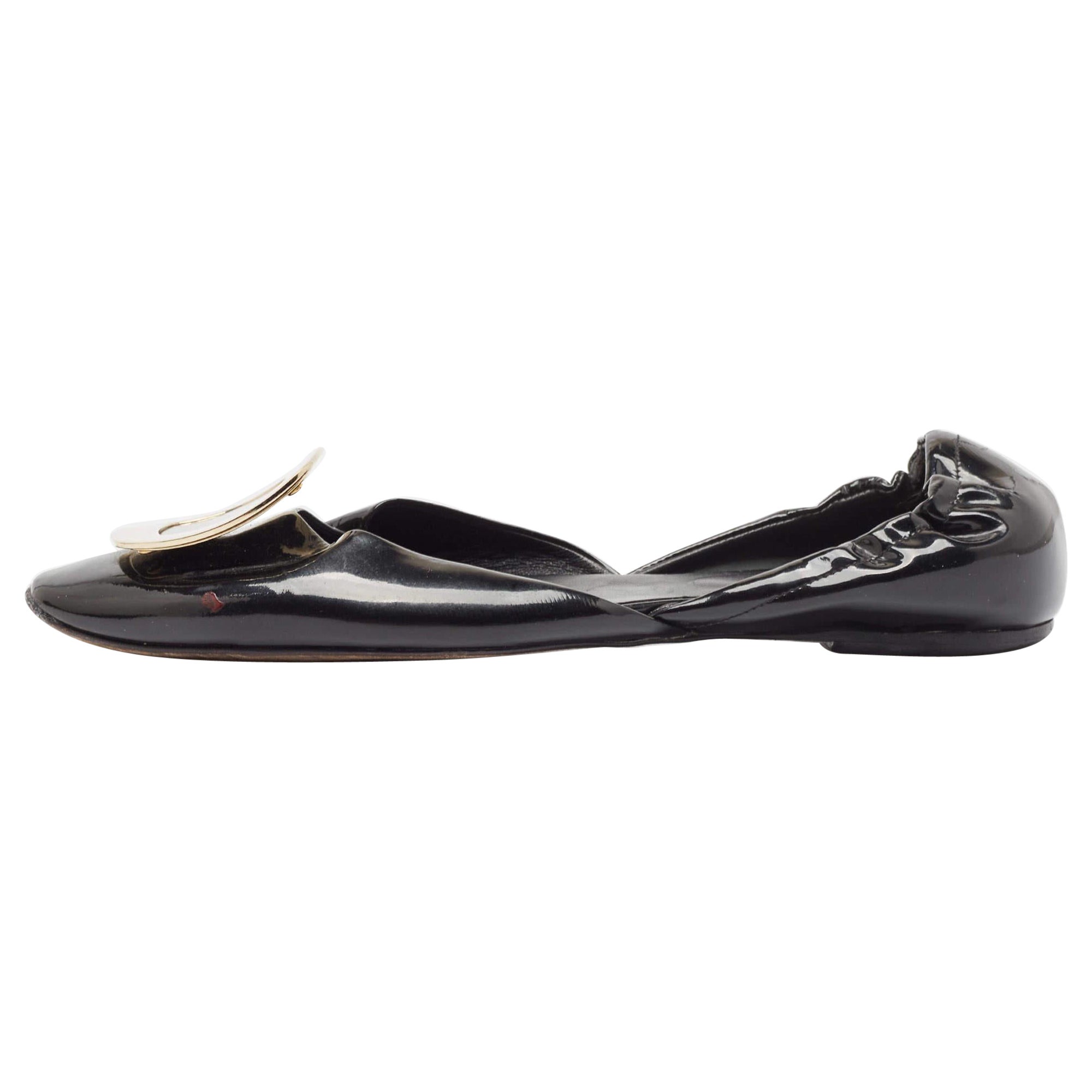 Roger Vivier Black Patent Leather Chip Scrunch Flats Size 39 For Sale