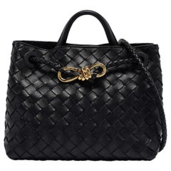 Bottega Veneta Borsa a manico superiore piccola Andiamo in pelle nera Intrecciato