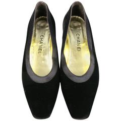 Vintage CHANEL Size 9.5 Black Velvet Tuxedo Flats