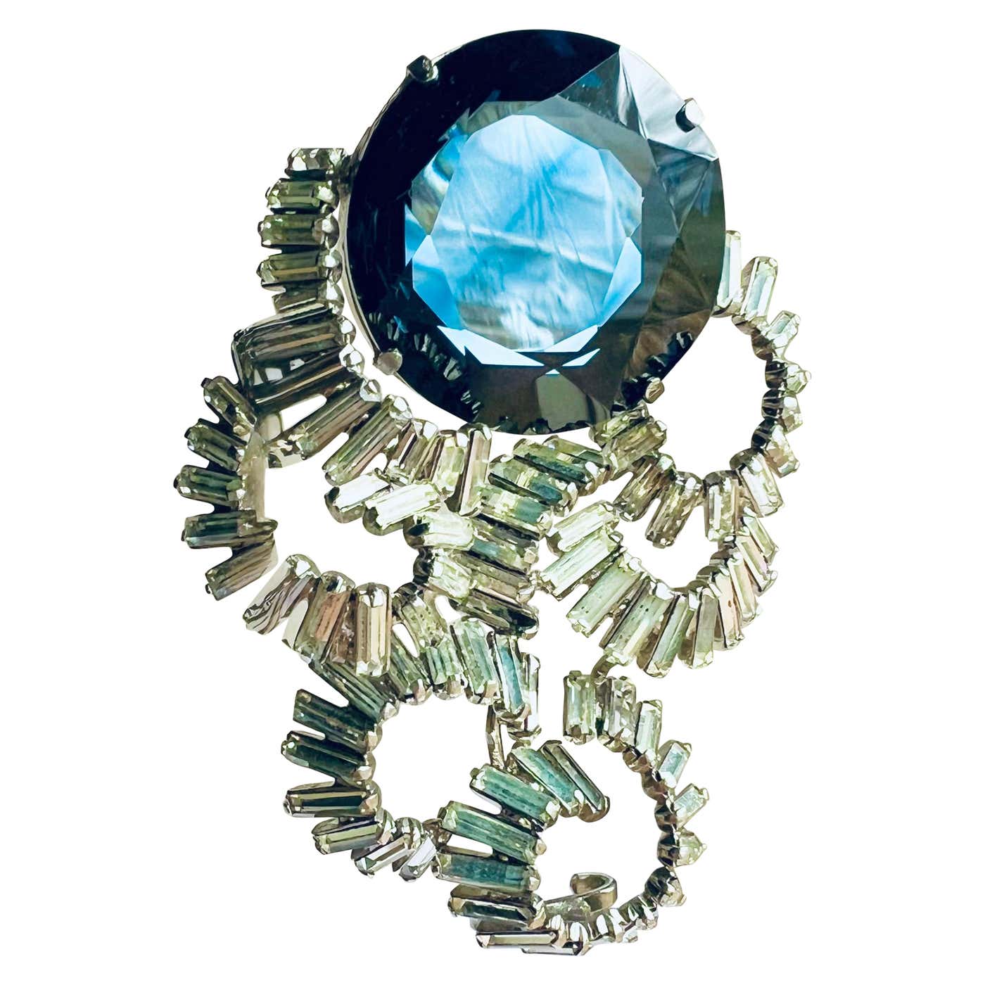 Roger Jean-Pierre Paris Depose Brooch Fur Clip For Sale at 1stDibs