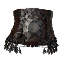 Antonio Marras Fw2002 CORSET ARTISANAL EN CUIR BRUN ET EMBELLISSEMENTS METALLIQUES