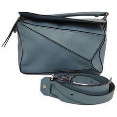 Loewe Puzzle petit sac à bandoulière en cuir de veau bleu frêne