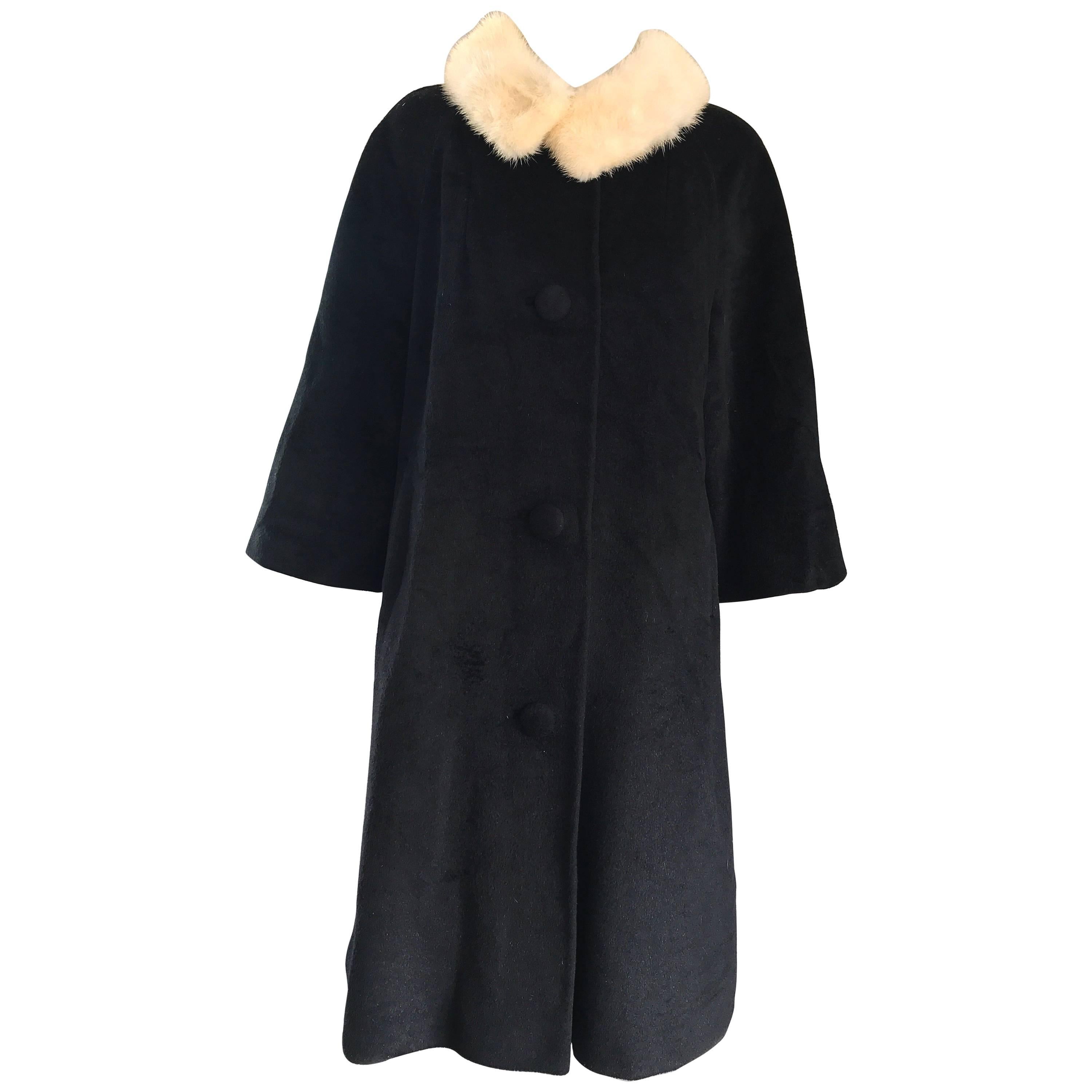 Vintage Lilli Ann Coats and Outerwear - 18 For Sale at Vintage Lilli Ann Coats and Outerwear - 18 For Sale at