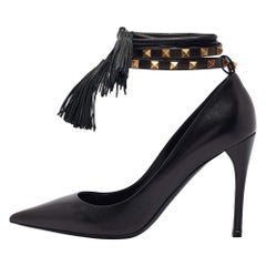 Valentino Schwarze Leder-Rockstud-Pumps mit Knöchelverschluss Größe 40