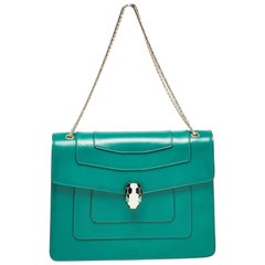 Borsa a tracolla grande Serpenti Forever in pelle verde di Bvlgari