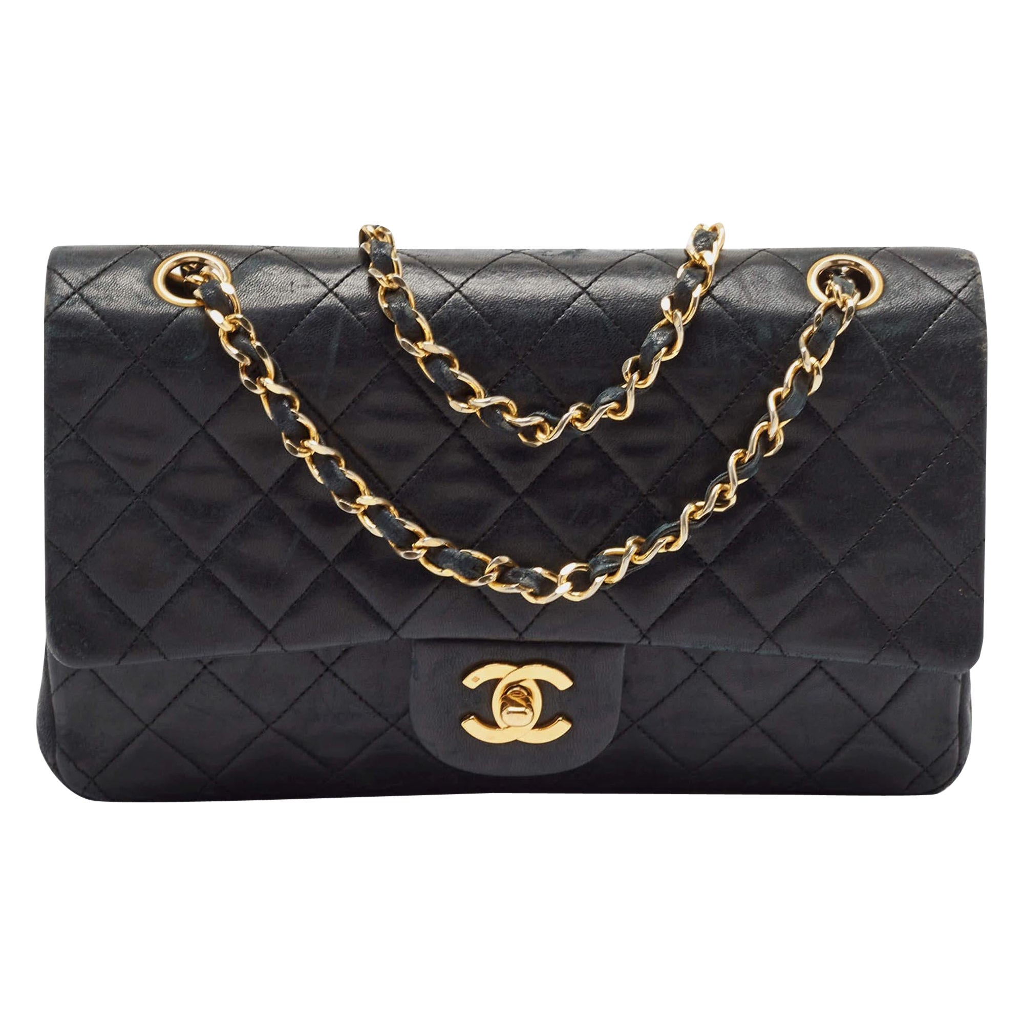 Chanel Black Quilted Leather Medium Vintage Classic Double Flap Bag