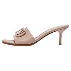 Valentino Dusty Pink Leather Escape V logo Slide Sandals Size 40.5