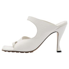 Bottega Veneta - Sandales en cuir blanc à bouts carrés - Slide - Taille 40