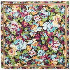 Sciarpa quadrata in seta stampata con fiori viola di Kenzo
