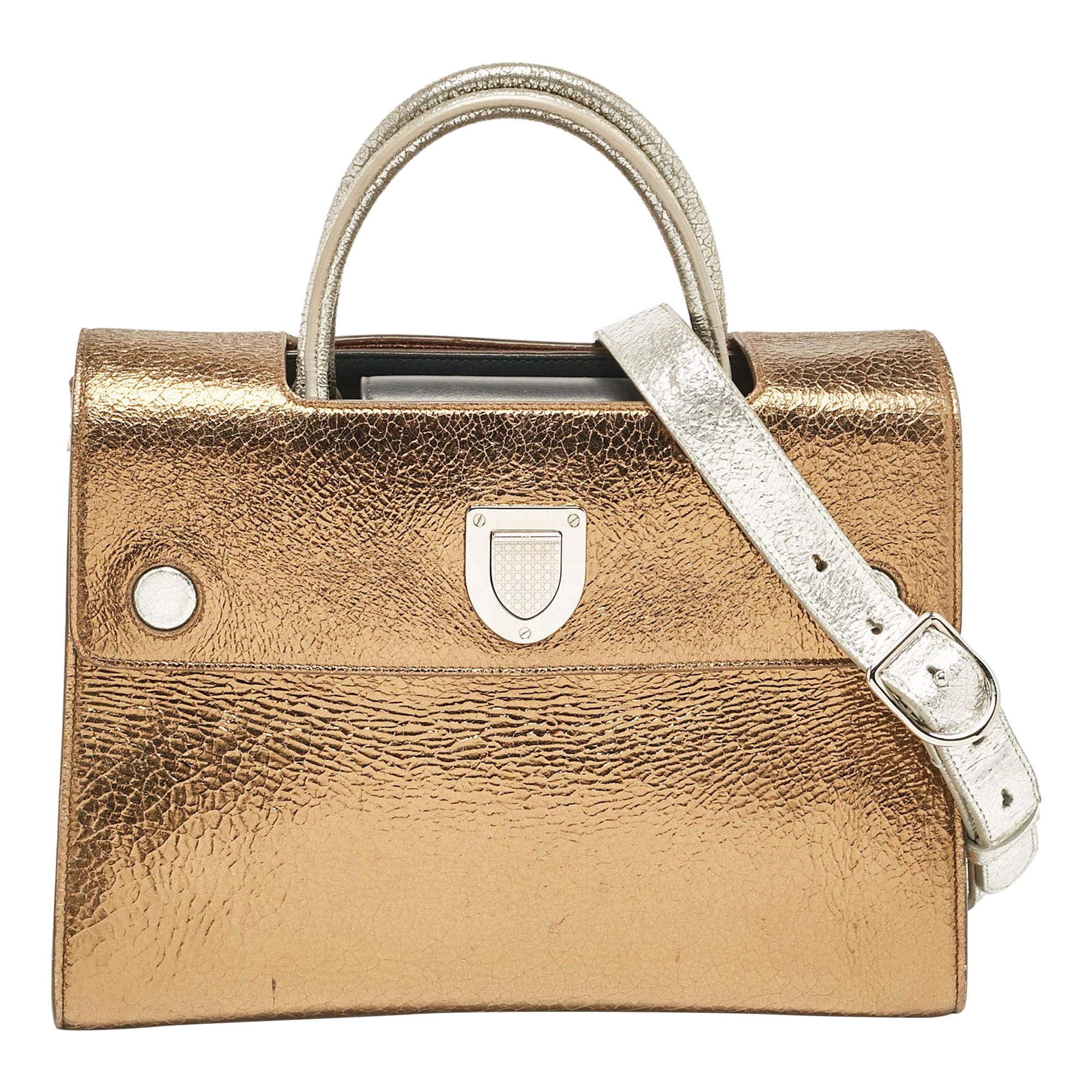 Sac à main Dior en cuir Diorever moyen effet céramique or/argent
