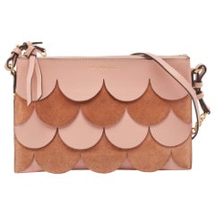 Borsa a tracolla Peyton smerlata in pelle e camoscio rosa di Burberry