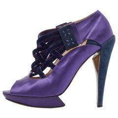 Sandalias con correa en el tobillo de satén y terciopelo morado/negro Nicholas Kirkwood talla 38