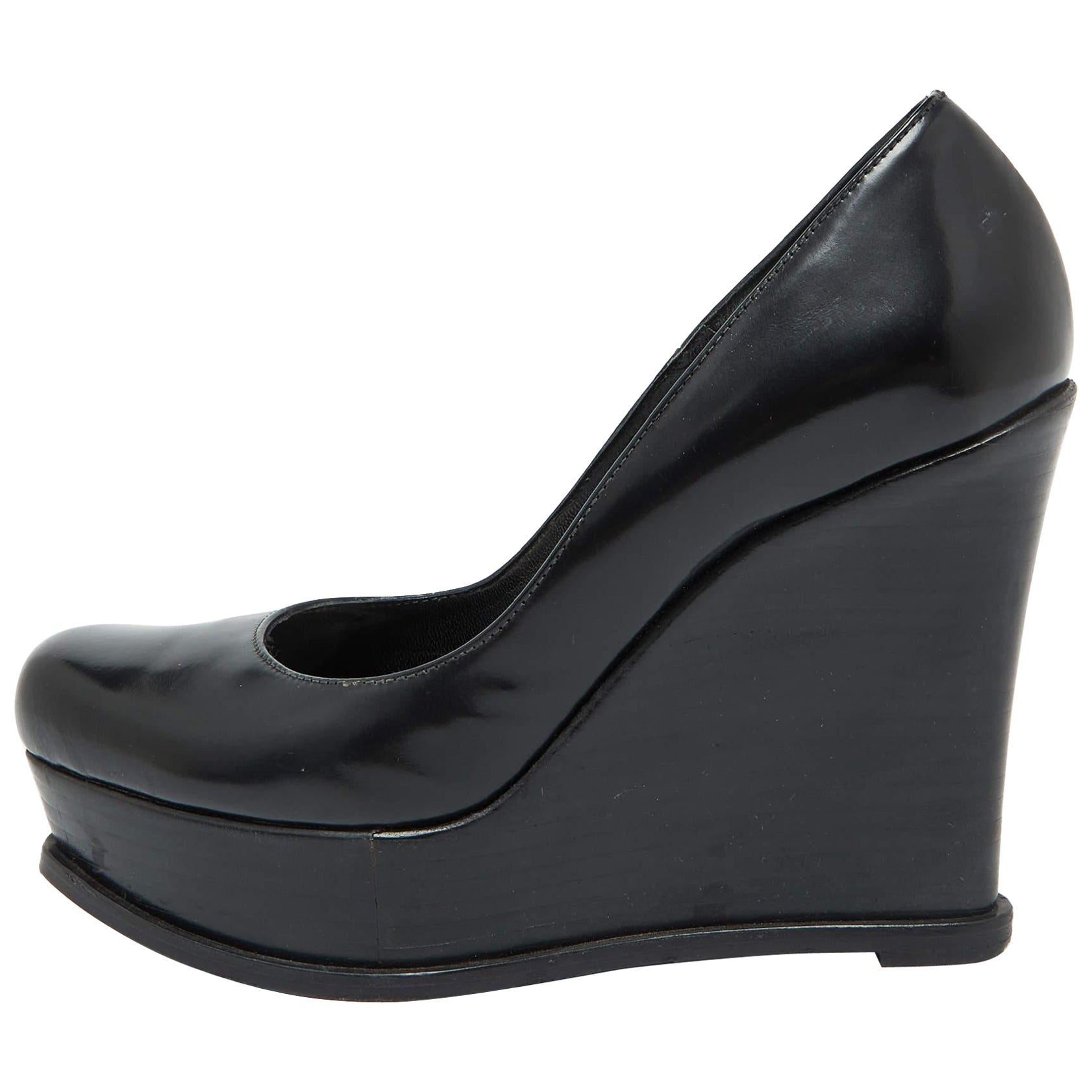 Fendi Black Leather Fendista Platform Wedge Pumps Size 37 For Sale