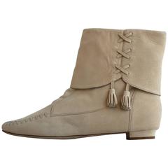 Manolo Blahnik Beige Suede Moccasin Booties(39)