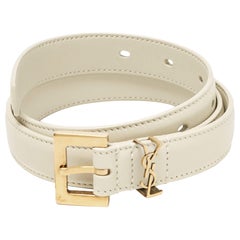 Saint Laurent Cintura sottile Cassandre in pelle bianca 70 CM