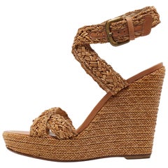 Stuart Weitzman Sandali con zeppa in rafia intrecciata in pelle beige misura 39,5