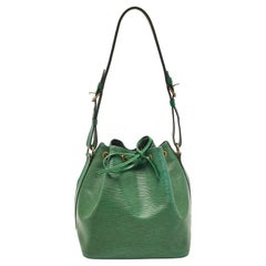 Louis Vuitton Epi Ledertasche Petit Noe in Grün