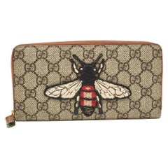 Gucci Beige Bee Printed GG Supreme Canvas Zip Around Continental Wallet