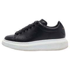 Alexander McQueen Zapatillas Larry de piel negra Talla 35