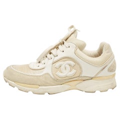 Chanel White Canvas and Leather CC Low Top Sneakers Size 38.5
