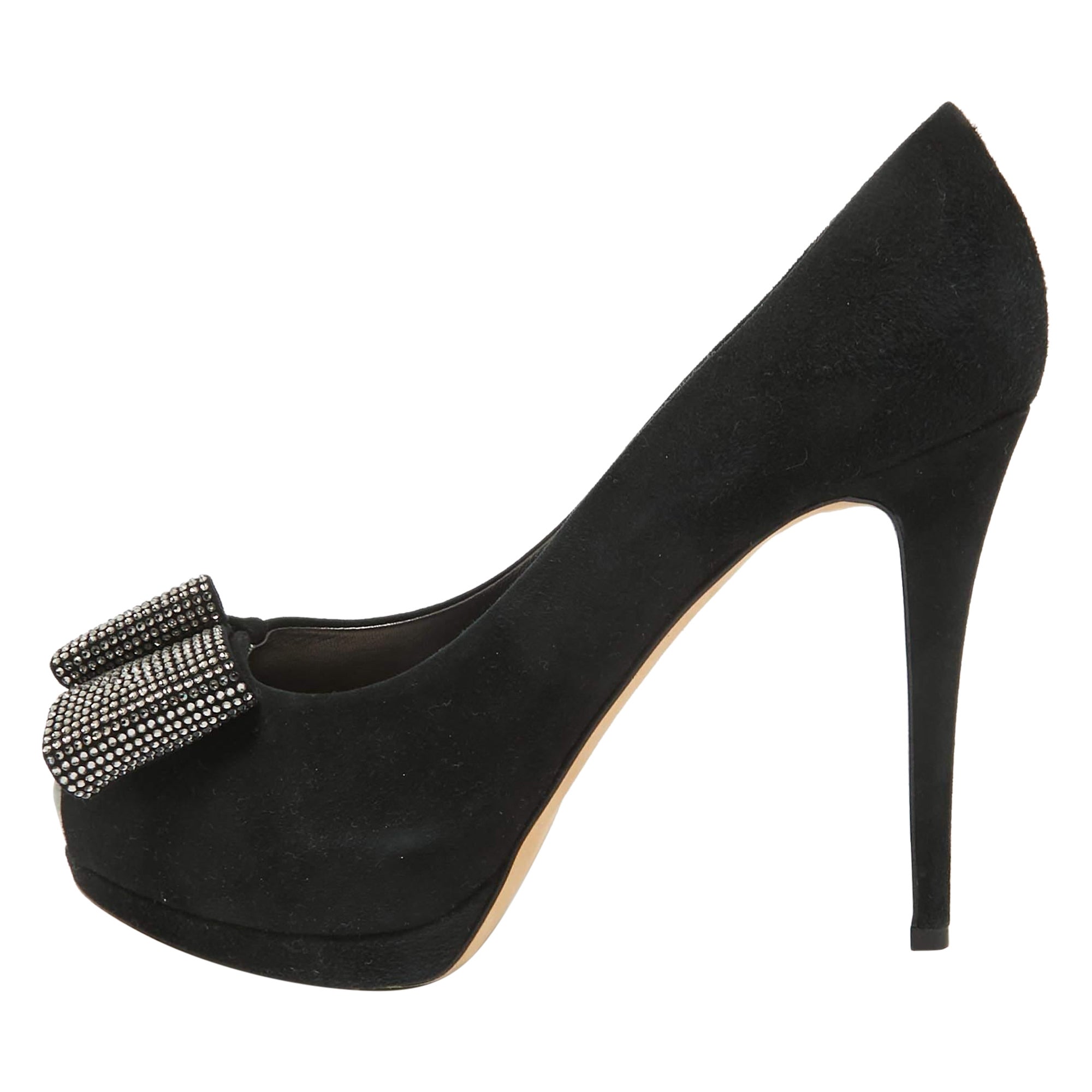 Is Giuseppe Zanotti an Italian brand?
