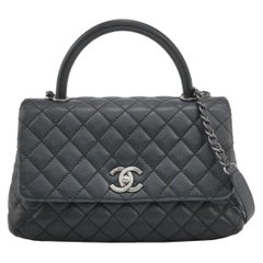 Coco Chanel Manico Medio in Pelle Caviale Nera Hardware Argento, 2016