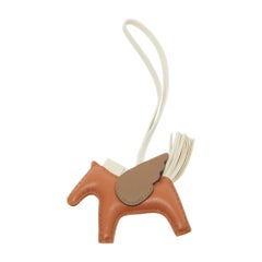 Hermes God/Etoupe/Craie Milo Leather GriGri Rodeo Pegase Bag Charm PM