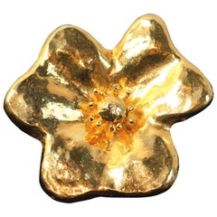 YVES SAINT LAURENT Rive Gauche Vintage Gold Tone Flower Brooch
