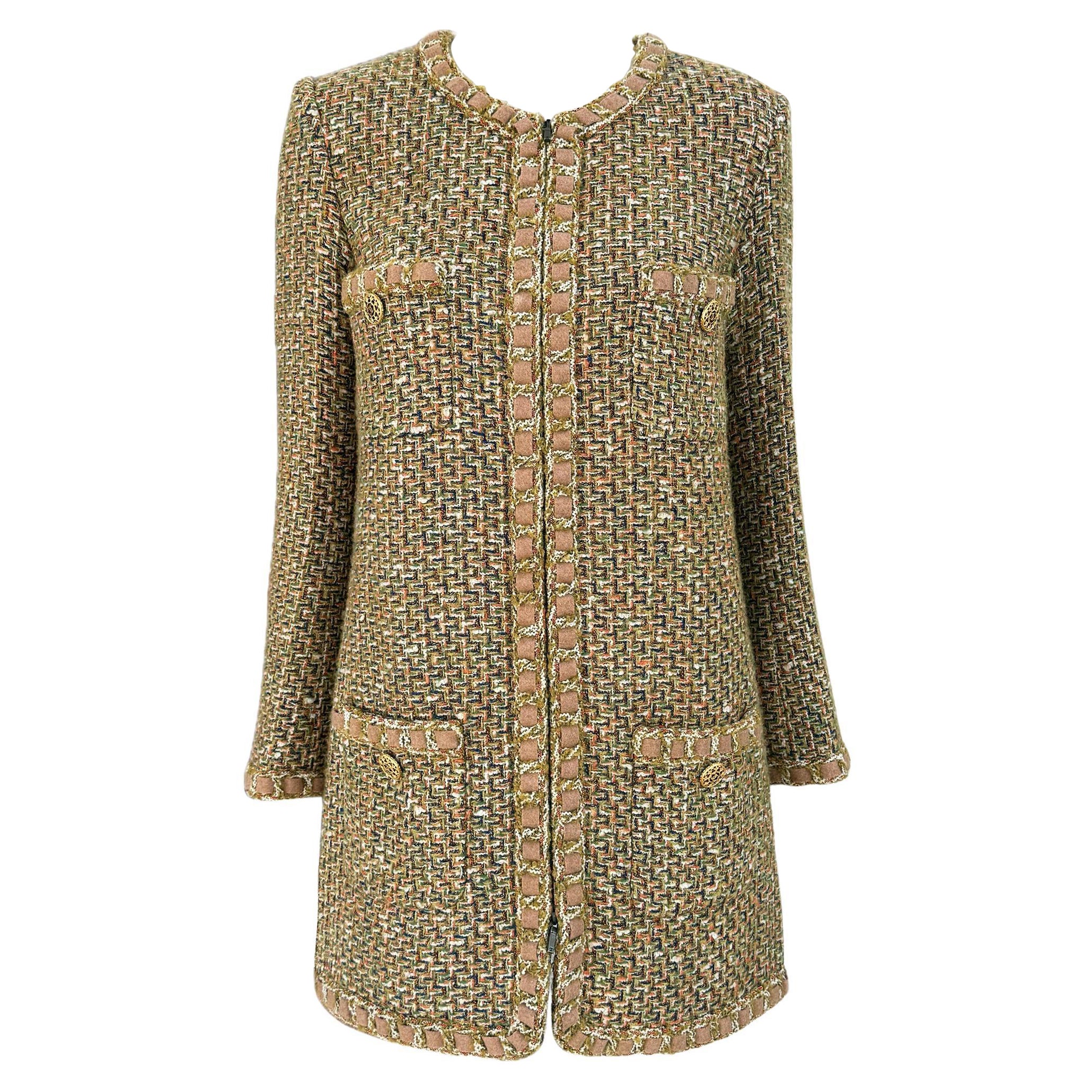 Chanel New Rare Paris / Rome Runway Beige Tweed Jacket 34 FR For Sale