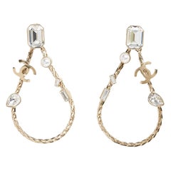 2022 Chanel Ohrstecker Goldener Schleife